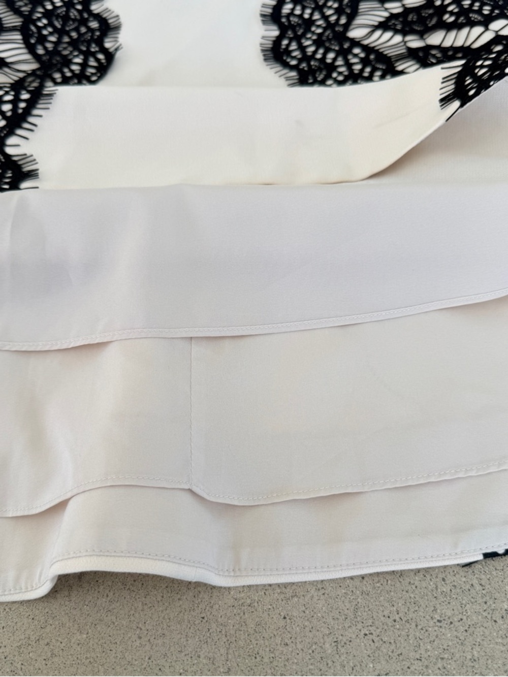 Diane von Furstenberg DVF Daniella Fit & Flare Dress Cream with Black Lace Sz 2 - Picture 12 of 12